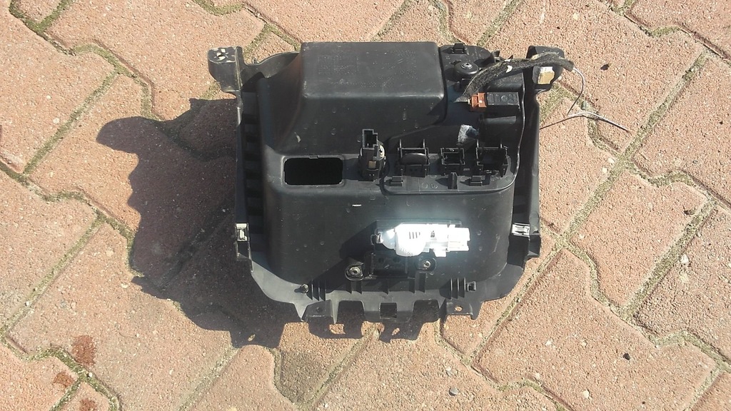 COMPARTIMENT CENTRAL CITROEN C4 PICASSO II 13r- Product image