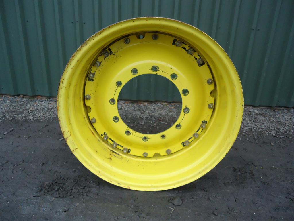 WHL RIM 34 X W 16 A IEFTIN 1 BUCĂ JOHN DEERE Product image