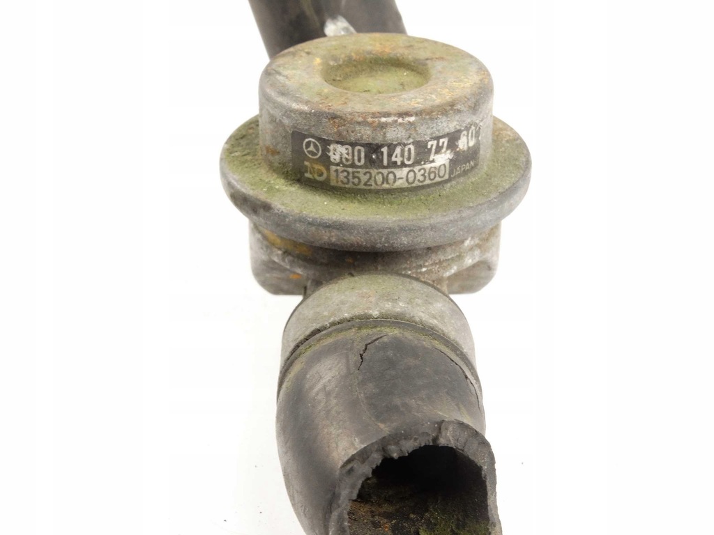 Mercedes W124 W129 W202 SUPPA EGR A0001407760 Product image