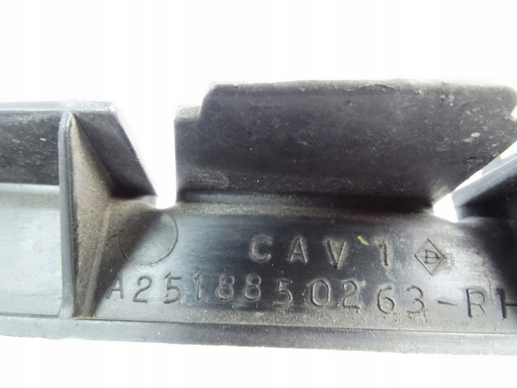 Mercedes W251 BARA DE PROTECȚIE GLISAȚI DREAPTA SPATE A2518850263 Product image