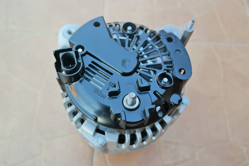 ALTERNATOR VW GOLF 4 IV POLO BORA SHARAN 1.9 TDI Product image