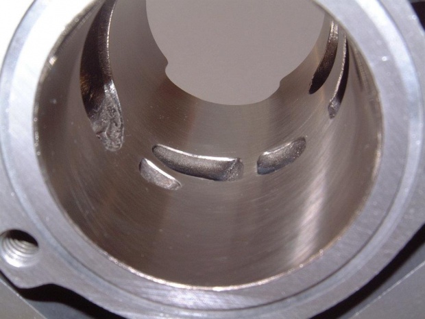 SUZUKI LTR 450 CILINDRU NICASIL + PISTON WOSSNER Product image