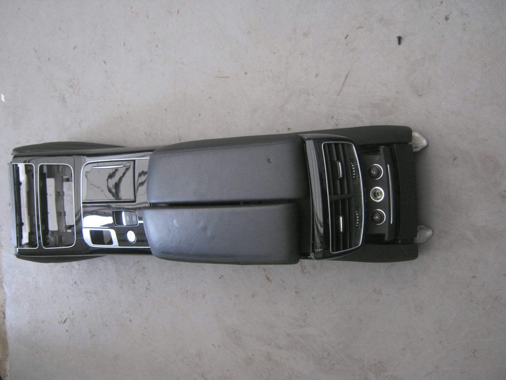 AUDI A8 4H SCAUNE TAPIERE SCAUNE USI TUNEL Product image