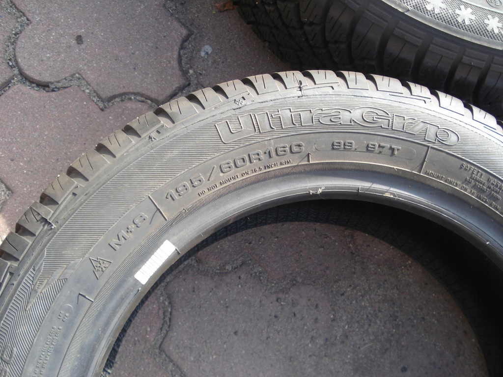 1 buc GOOD YEAR Ultra Grip 7+ 195/60/16 C 6.8mm Product image