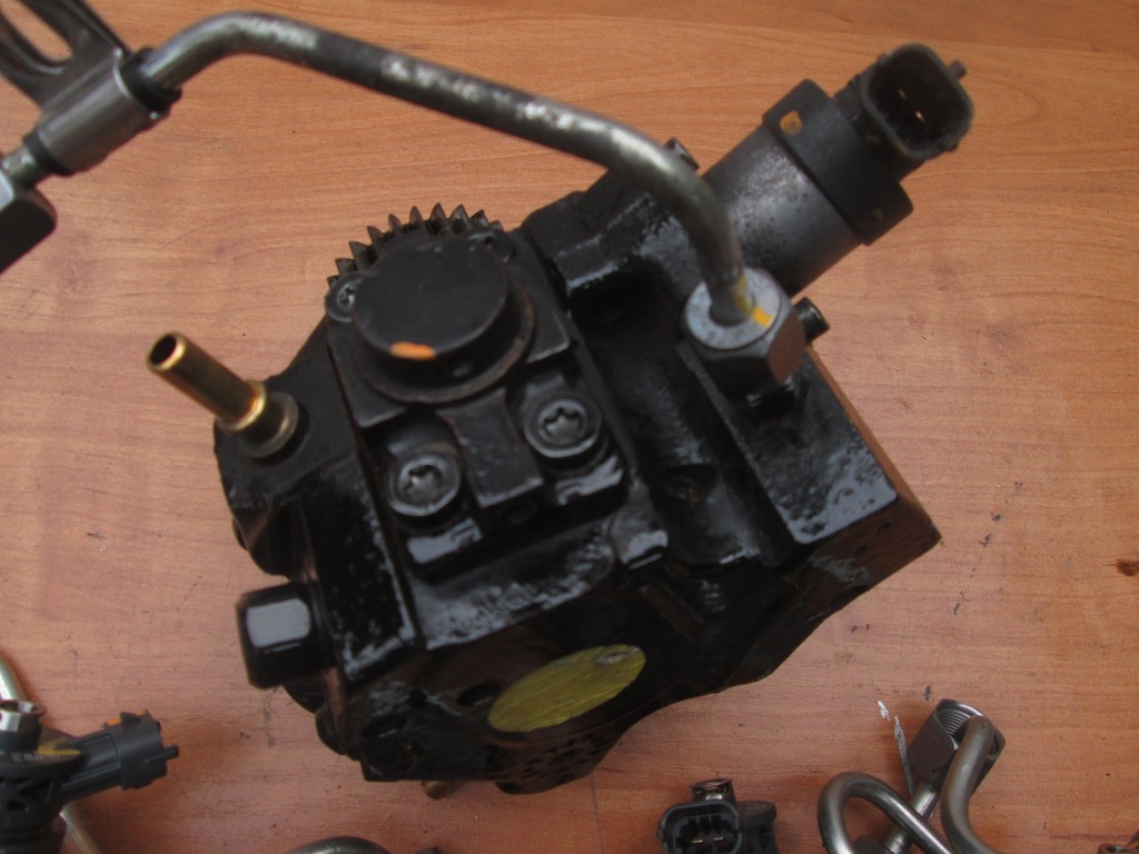 TUBA INJECTOR RENAULT 1.6 DCI 0445110414 Product image