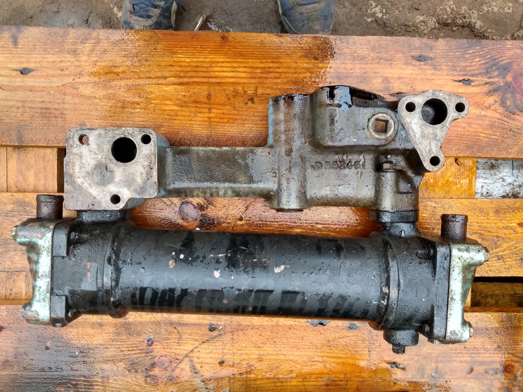 Răcitor de ulei John Deere 6101A, 6101H AR69045 Product image