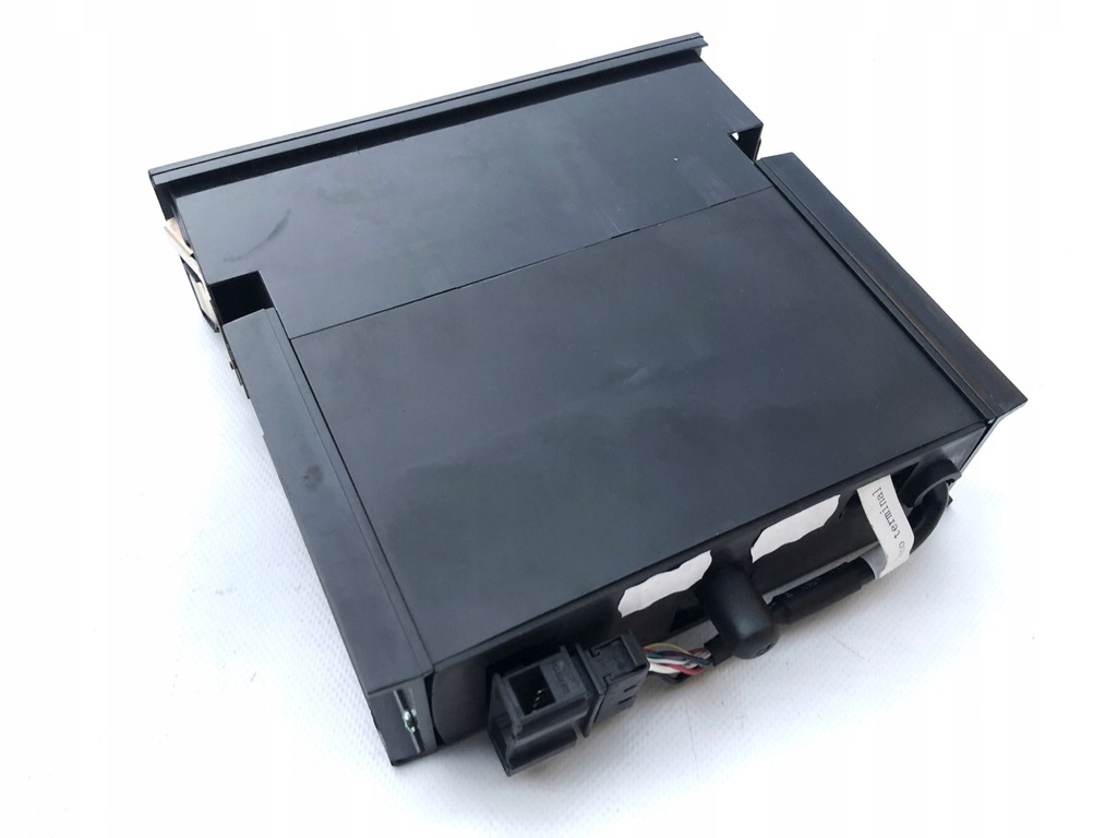 MODUL TUNER USB 8E0857925F AUDI A3 8P 03-12 R A4 Product image