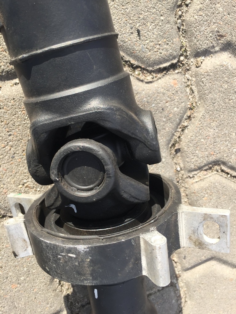 Arborele de transmisie 7598950 BMW F04 750L 4.4 HYBRID LONG Product image