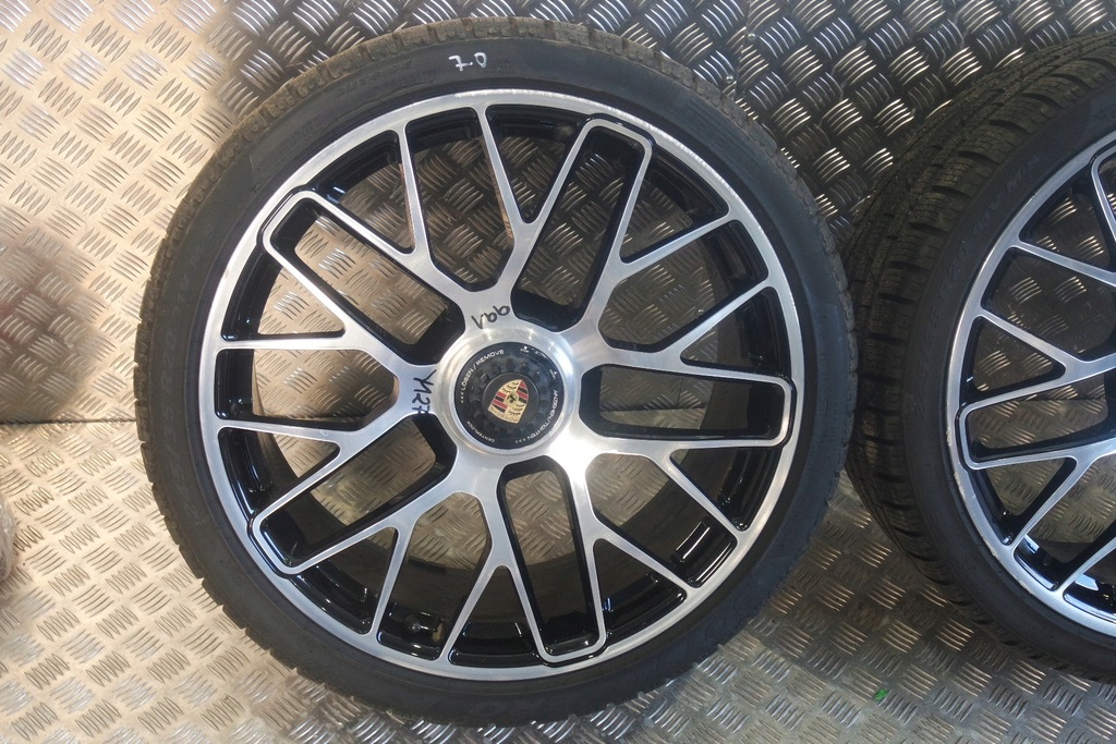 JANTE ALIA PERFECTE WINTER PORSCHE 991 20'' Y127 Product image