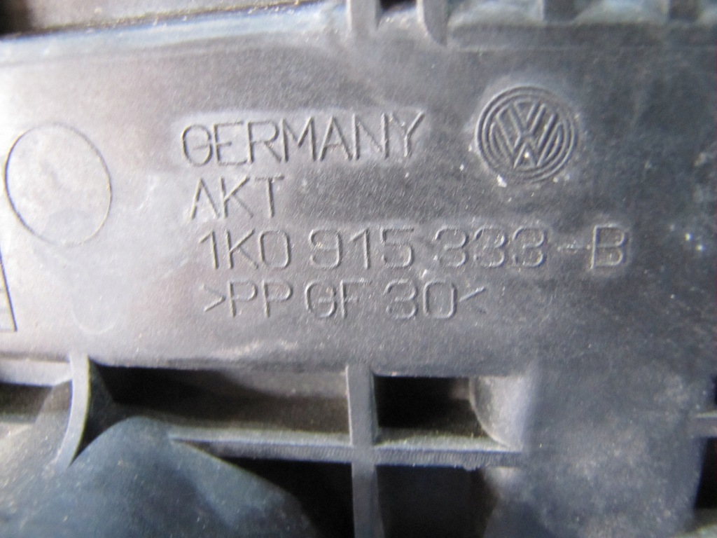 CARCASA BATERIE VW TOURAN CADDY A3 8P 1.9 TDI Product image