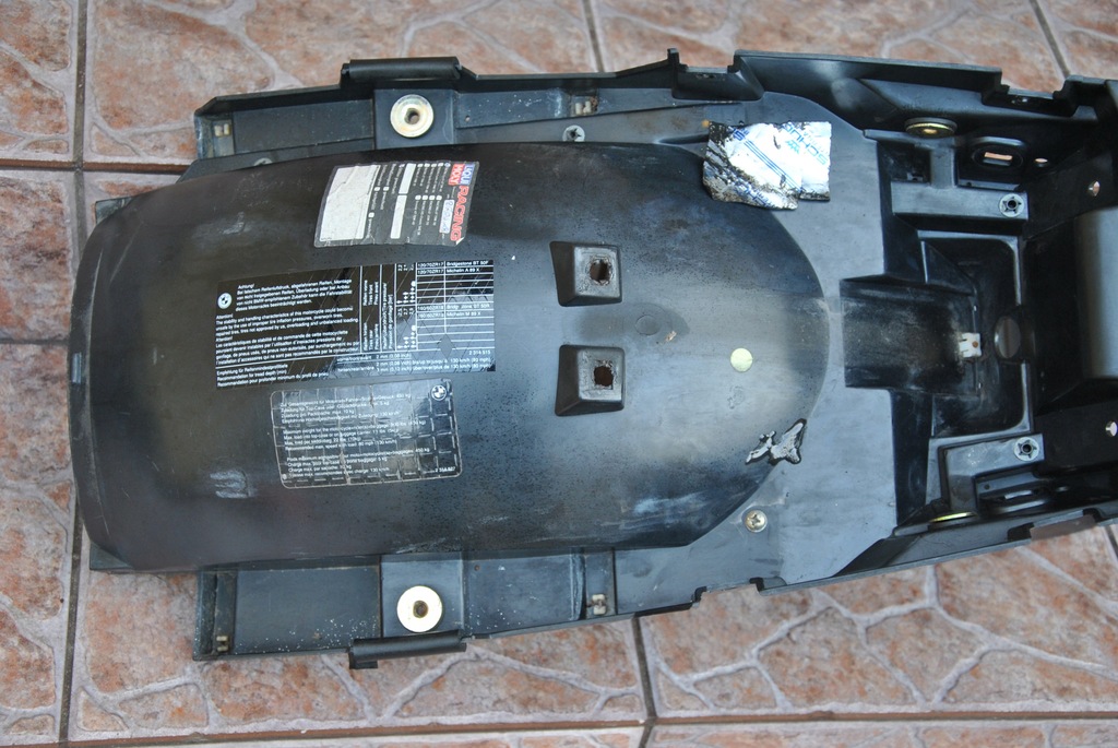 Aripa, pasaj roata, spate BMW 1100 RS 94 Product image