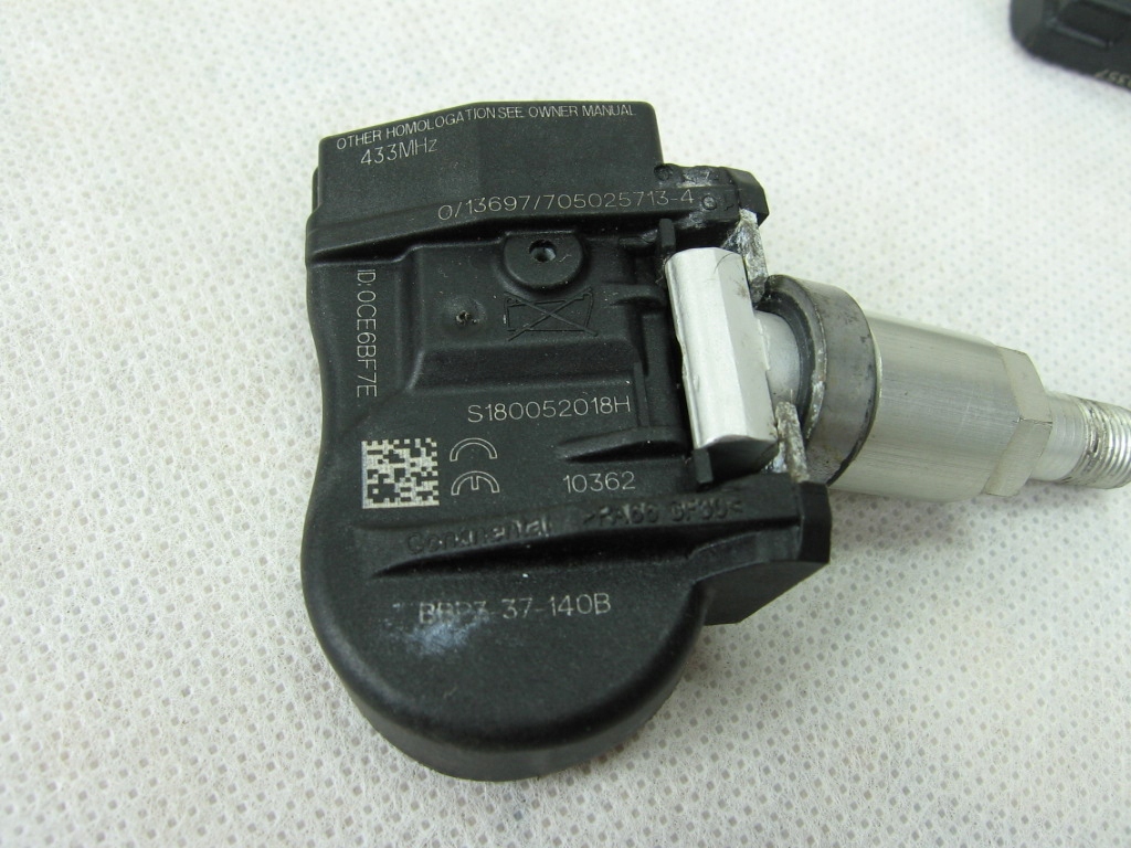 SENSOR DE PRESIUNE TPMS MAZDA 6 CX5 CX9 BBP337140B Product image