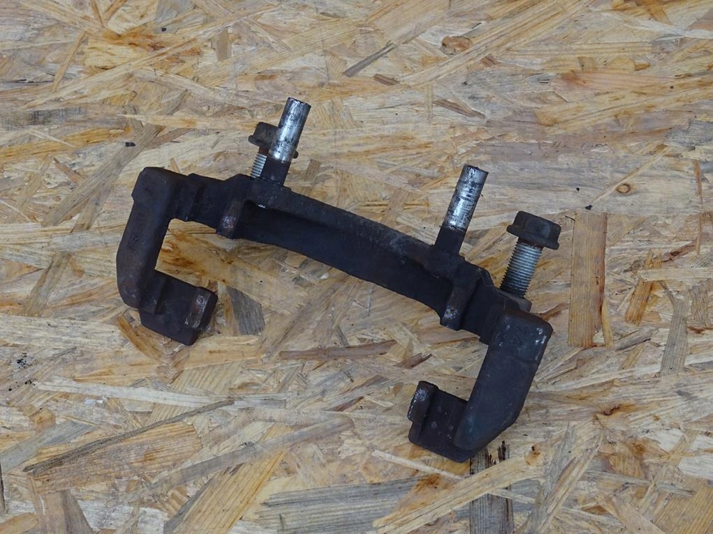 AUDI A3 8P QUATTRO SPORTBACK CÂLIG CLIP FAȚĂ 741 312mm Product image