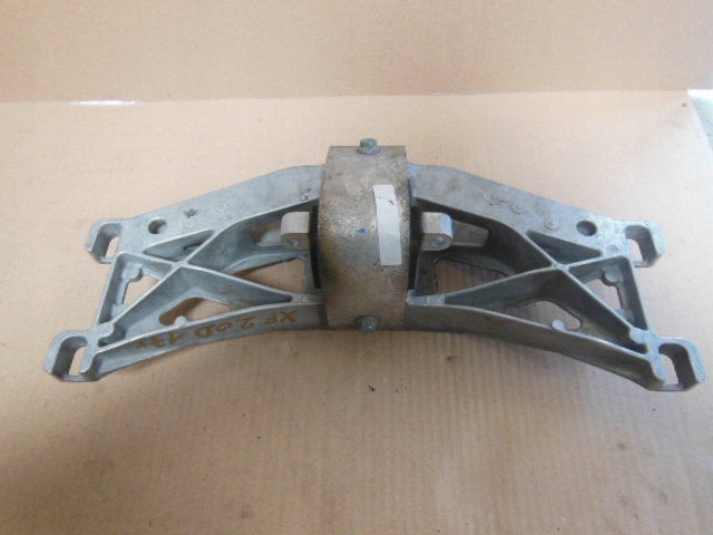 PERNA LABE DE TRANSMISIE JAGUAR XF 2.0D F-PACE 2.0D Product image