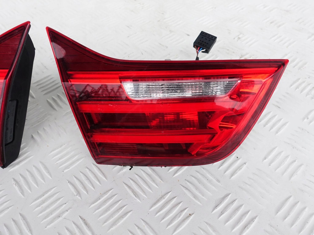 LAMPĂ SPATE BMW M4 F82 M-POWER LED ÎN FLAP L SAU R Product image