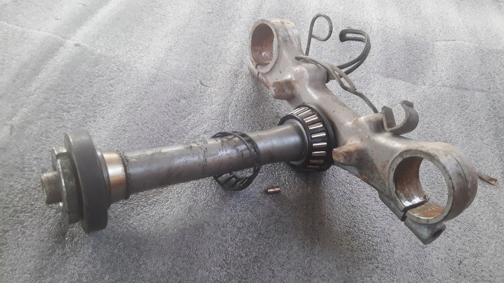 SUZUKI GS 500 SET SCAUNE SUSPENSIE RAFT INFERIT Product image