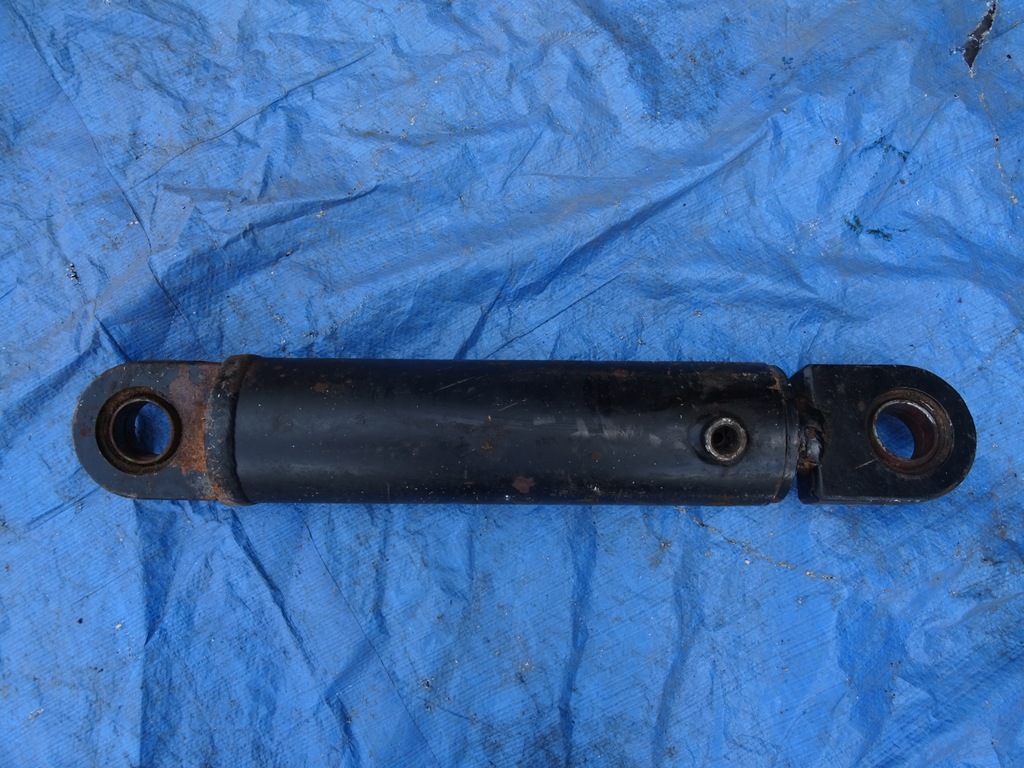 CILINDRU HIDRAULIC, PISTON MASIV DUPĂ FAȚĂ, 5CM Product image