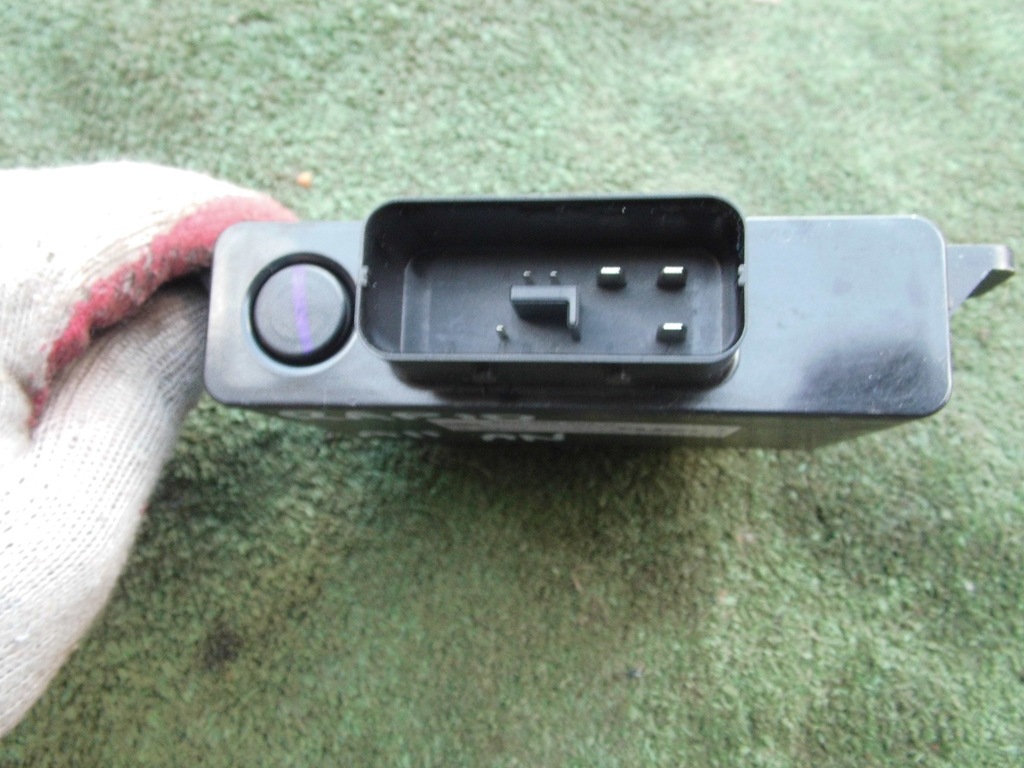 CONTROLLER STABILIZATOR DE TENSIUNE 8K0959663G TOLEDO IV SKODA RAPID ORIGINAL Product image