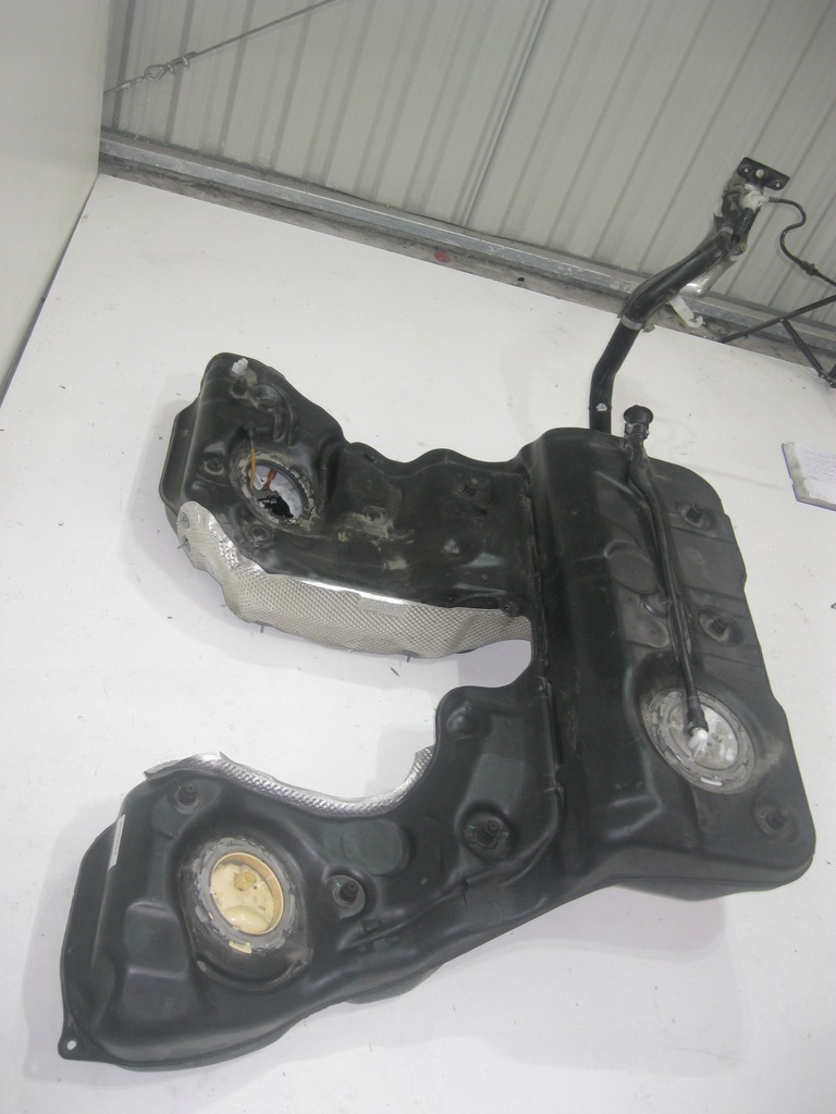 REZERVOR DE COMBUSTIBIL AUDI A8 4H 4.2 FSI 4H0201021CQ Product image