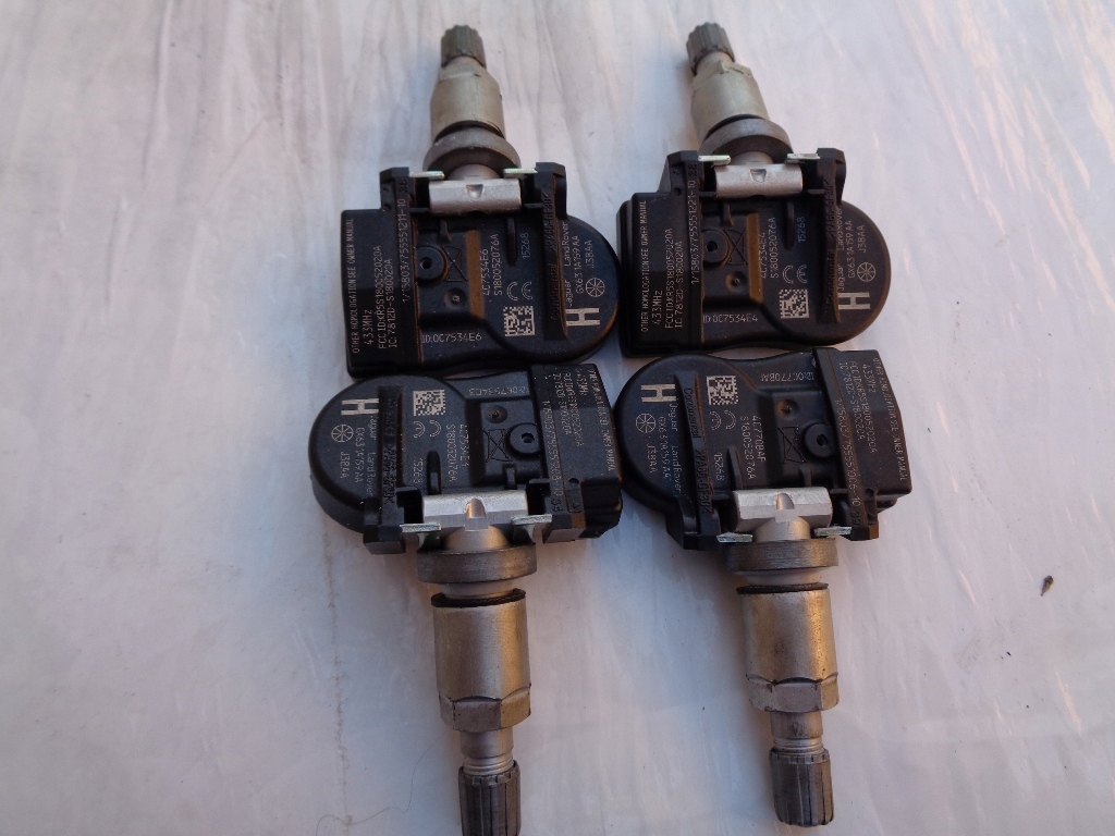 4x senzori de presiune LAND ROVER, JAGUAR S180052076A, GX631A159AA Product image