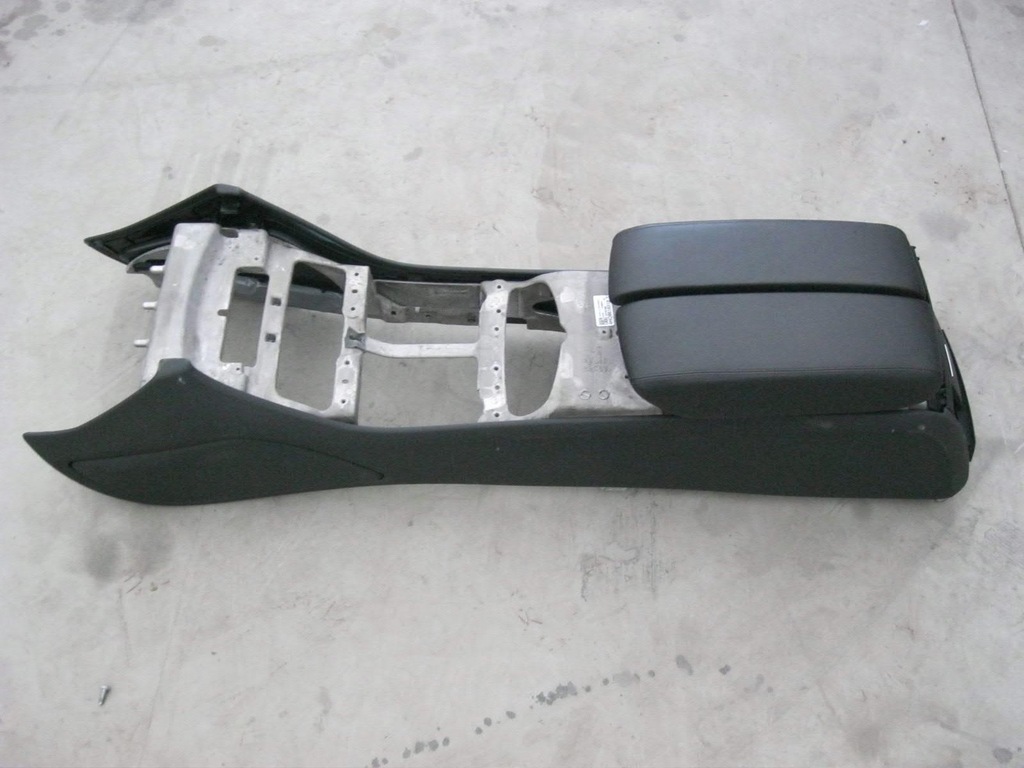 AUDI A8 4H SCAUNE TAPIERE SCAUNE USI TUNEL Product image