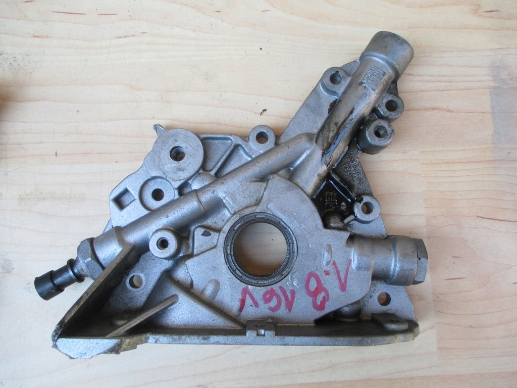 POMPA ULEI OPEL 1.8 16V Z18XE VECTRA 90536036 Product image