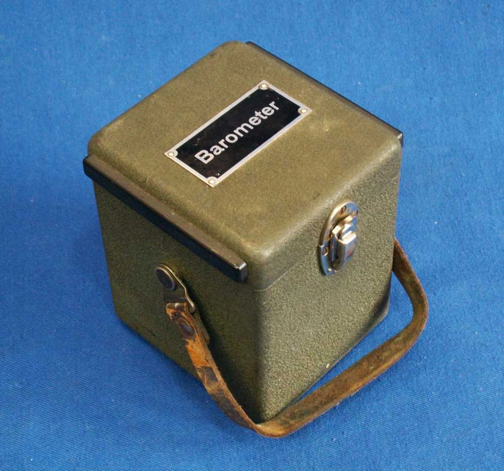 BAROMETRUL ELVETIAN DE PRECIZIUNE DE REFERINȚĂ Product image