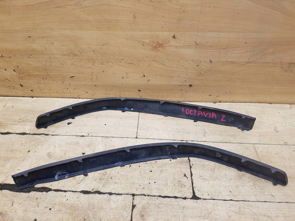 BASTĂ BARĂ FAȚĂ STÂNGA DREAPTA SET 2BUC SKODA OCTAVIA II Product image