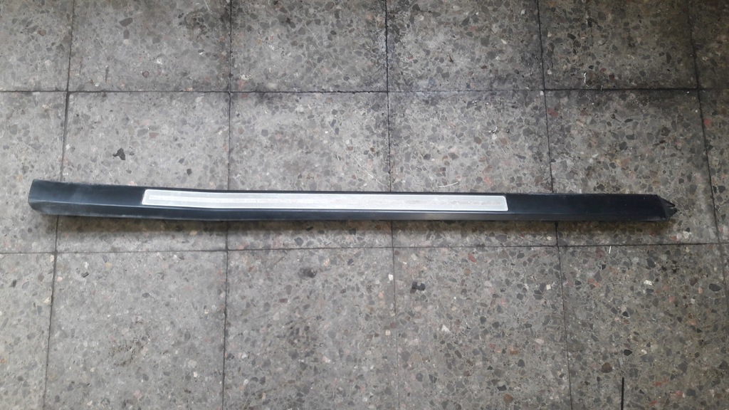 4e0853985c banda prag, stanga fata, Audi A8 D3 Product image
