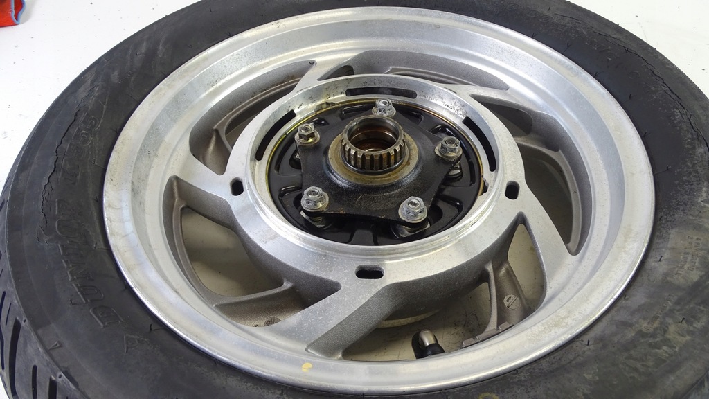 Honda PC 800 Pacific Coast Jantă Roată Suport spate Product image