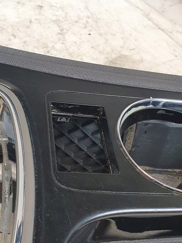 CONSOLA CENTRAL TUNEL OE 7S71-A045A20-AX FORD MONDEO MK4 07 UE Product image
