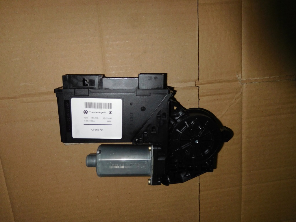VW Touareg 2004, motor lunetă dreapta 7L0959794 Product image