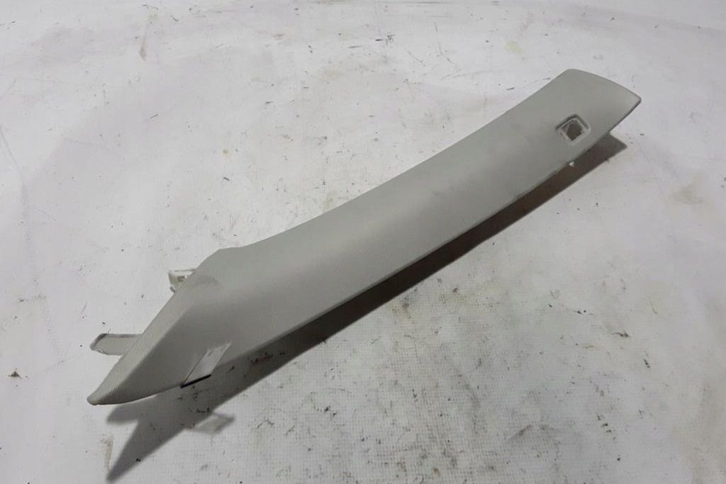 Capacul stâlpului stâng stânga Volvo 31479191 2.0L Benzină 2022 Product image