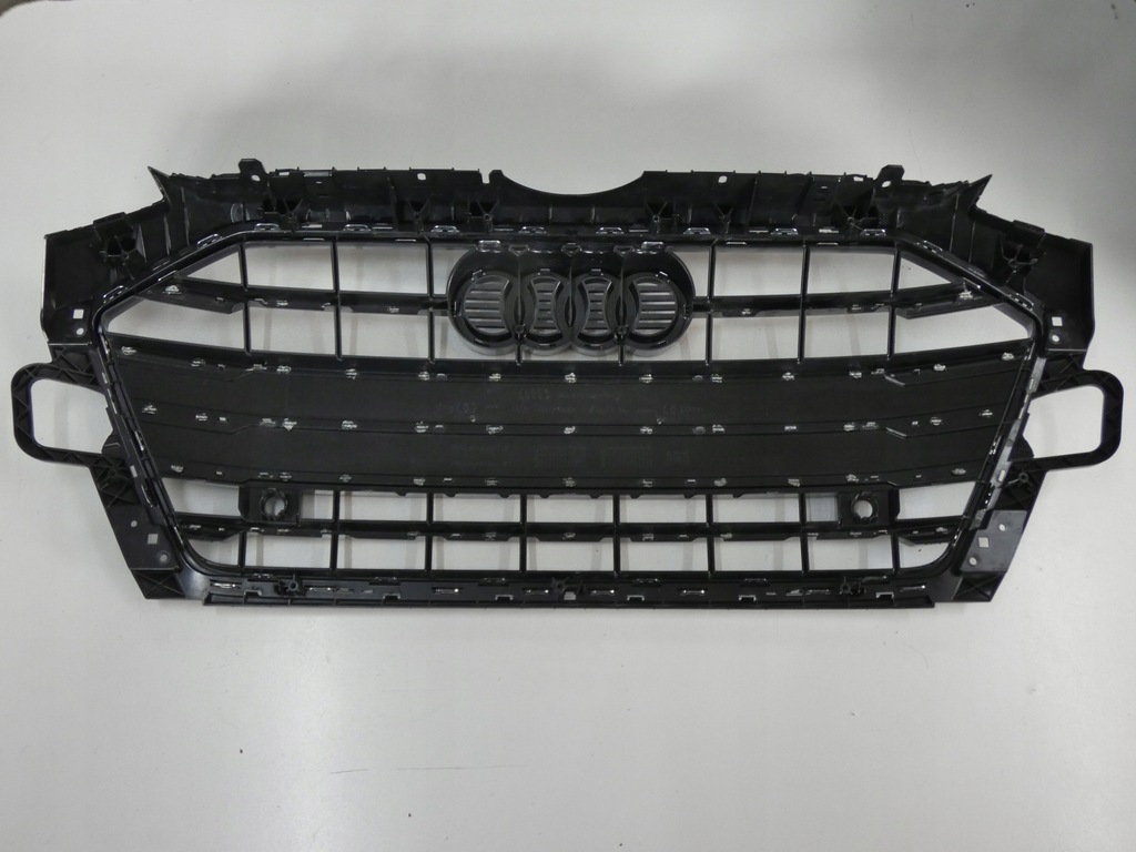 Grătar artificial AUDI A4 8W lift Product image