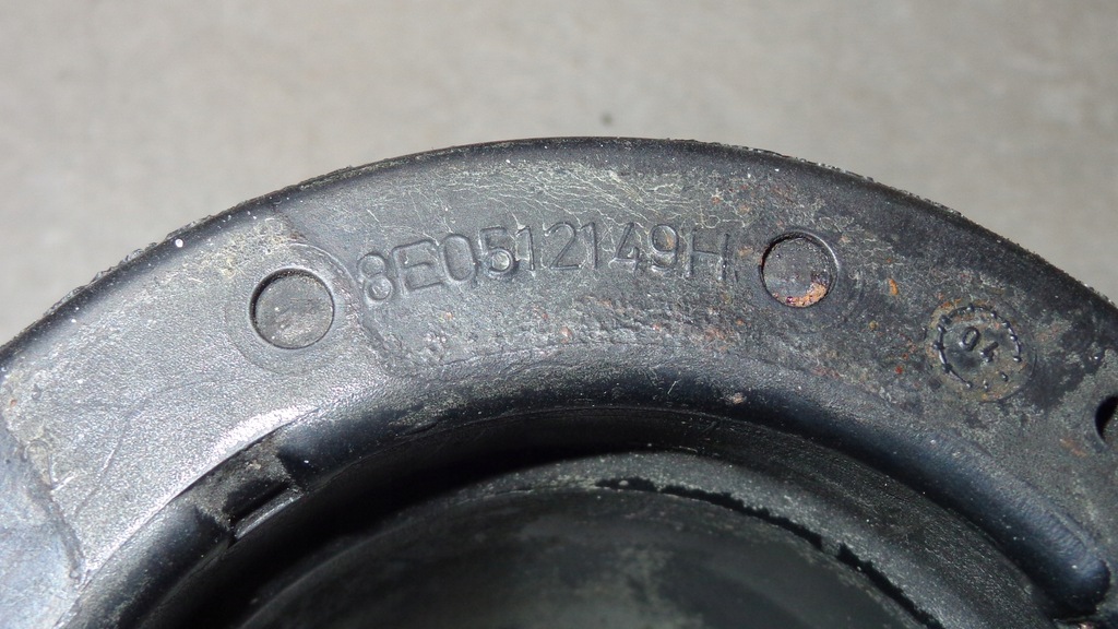 Capac amortizor spate A6 S6 RS6 C5 8E0512149H Product image