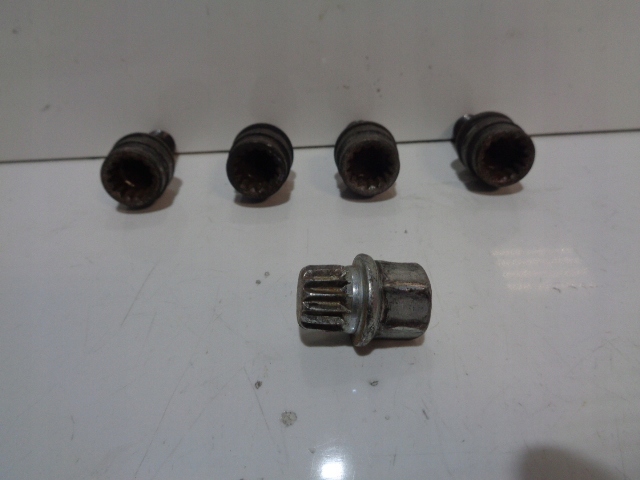 CHEIE SURUBURI HOTUL VW PHAETON 02-10 Product image