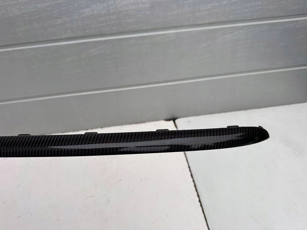 LISTA BASTĂ CARBON BARĂ FATA CARBON AUDI SQ8 RSQ8 Product image