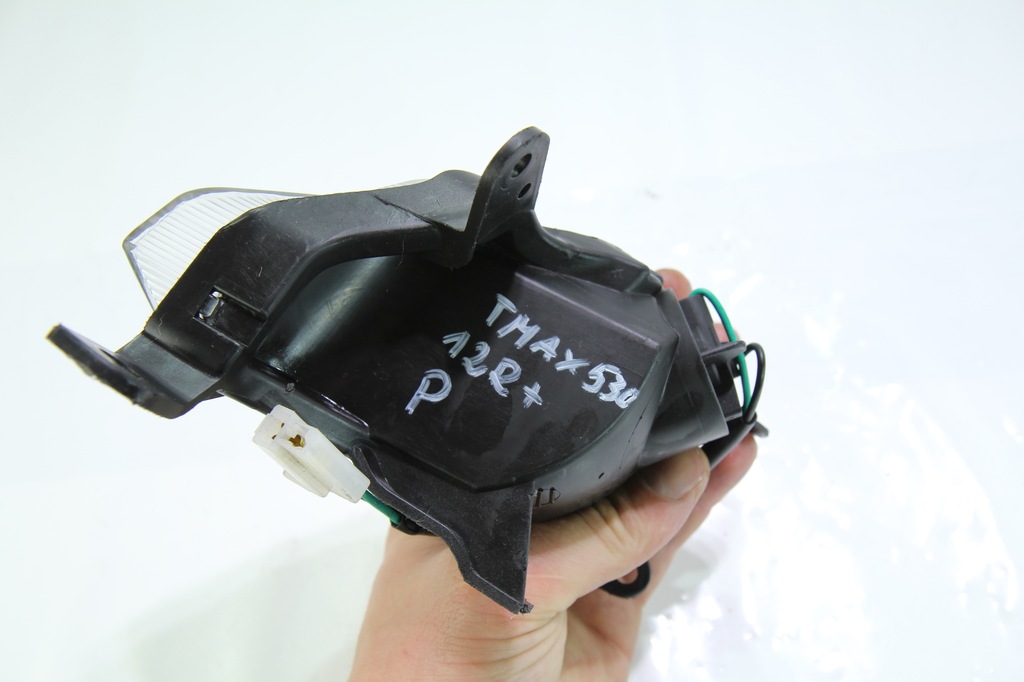 YAMAHA T-MAX 530 12-15 SEMNAZUL DREAPTA Product image
