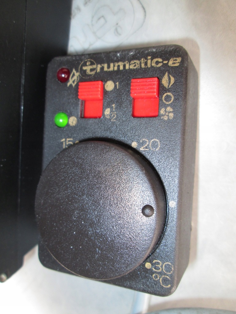 INCALZIRE PE GAZ TRUMA E-1800 + ALIMENTARE SI 2800E Product image