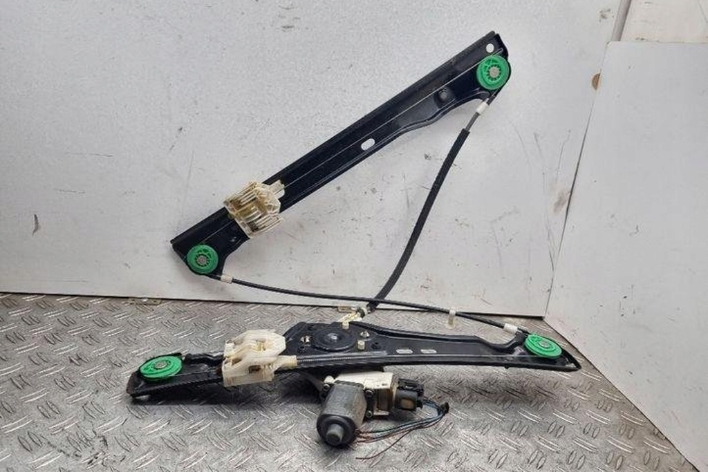 Ridicarea stângă a Winderului stâng BMW 3 Touring (E91) 6927028 2.0L Product image