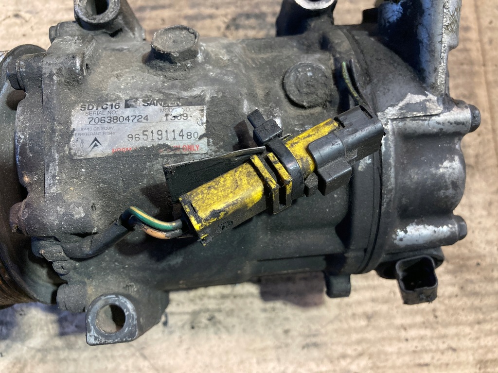 COMPRESOR AER CONDITIONAT COMPRESOR PEUGEOT 307 CITROEN C4 1.6 HDI 9651911480 Product image