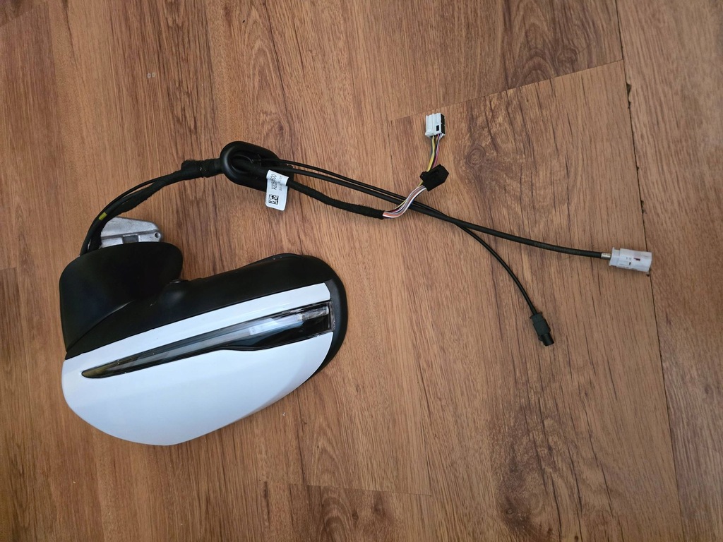 W205 Coupe Camera Assistant 8+8 Product image