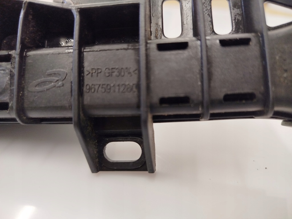 Ghidul ferestrei în față CITROEN C4 SPACETOURER 2019. 9675911280 Product image