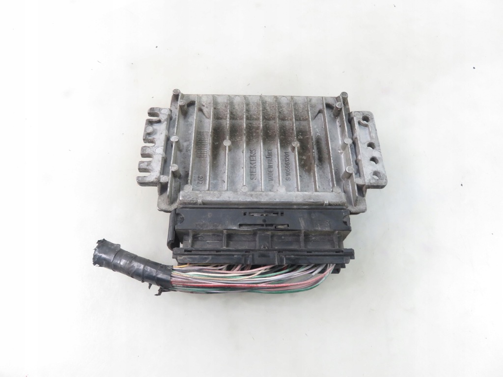 CONTROLLER SCENIC I 2.0 8200024376 7700110471 S110030306D Product image