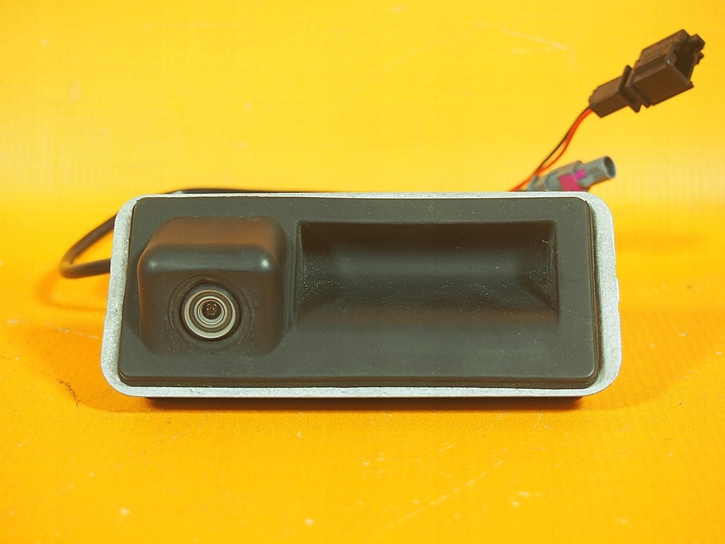 Controller pentru camera de marsarier Audi A3 S3 8V 8v0827566 5q0907441a Product image