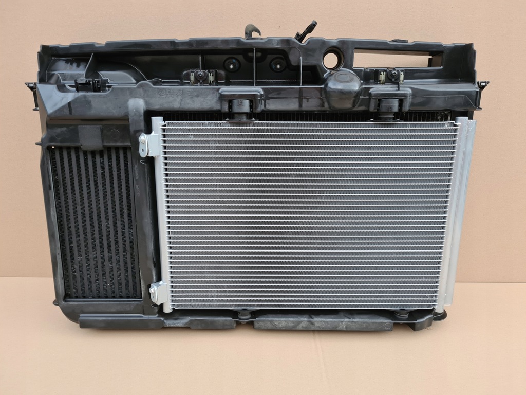 CUREA FATA VENTILATOR RADIATOR CITROEN DS3 1.2THP Product image