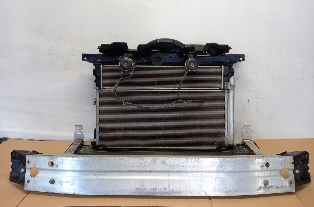 SET RADIATOR CUREA FATA TOYOTA RAV4 V 2.5 HYBRID 2018-5320542906 Product image