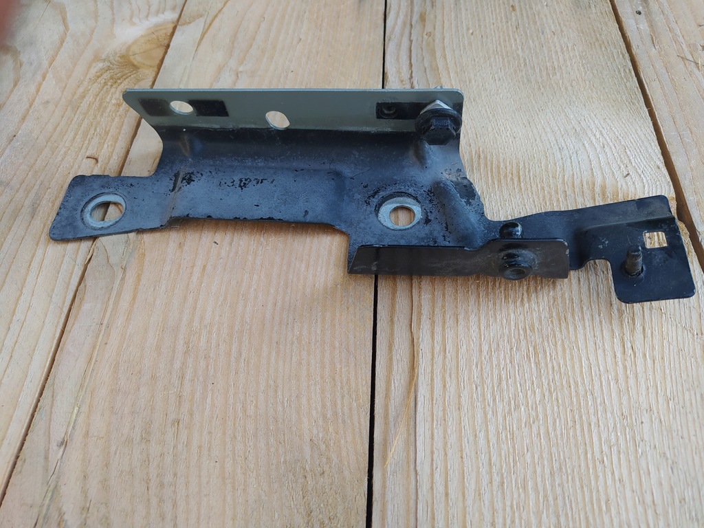 Fixare suport aripa, stanga fata - Renault Captur Product image