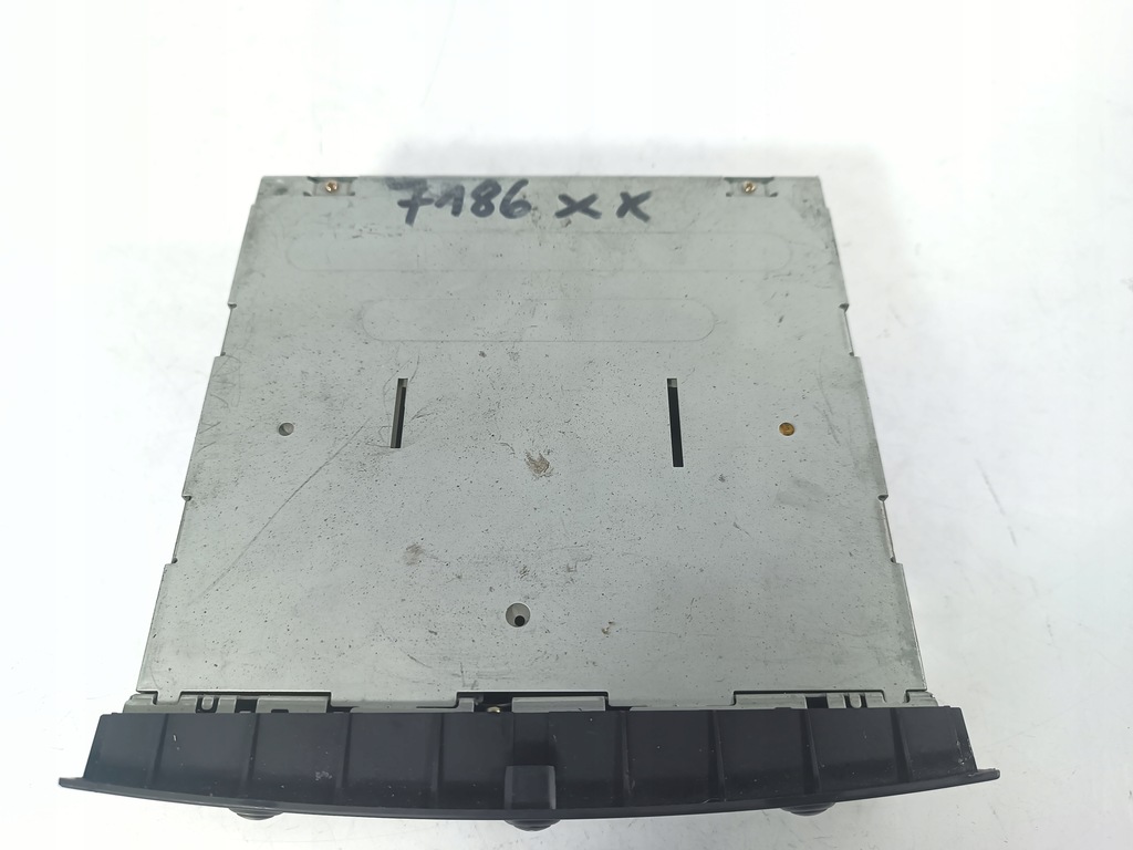 Renault Megane 2 II SCHIMBĂTOR CD OE 8200084437 Product image