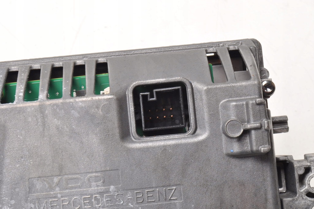 MERCEDES W212 LIFT DISPLAY ECRAN DE NAVIGAȚIE A2129014606 Product image